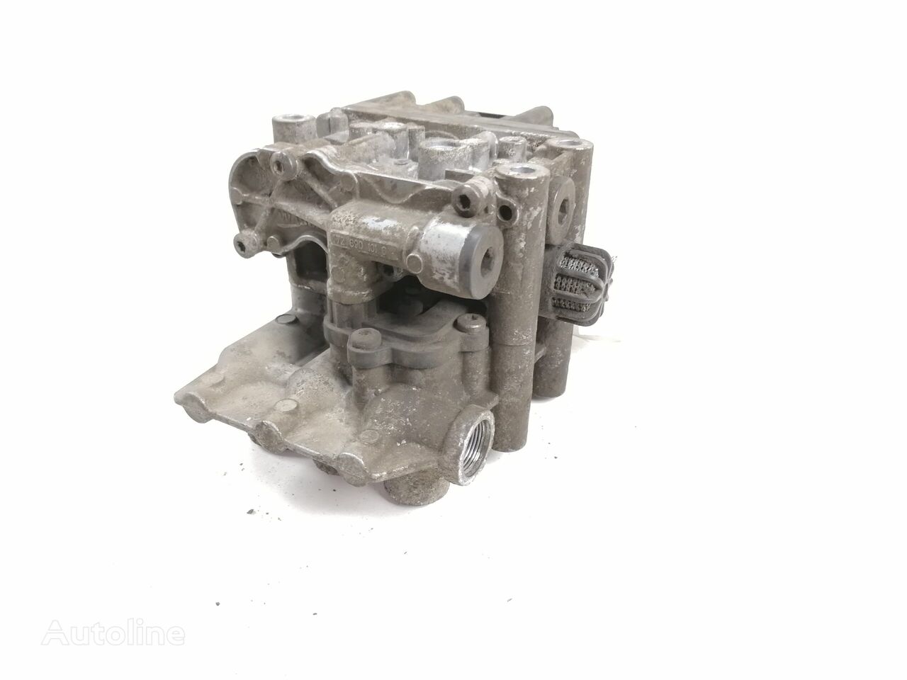 MercedesBenz Air suspension control valve, ECAS A0013271225 pneumatic