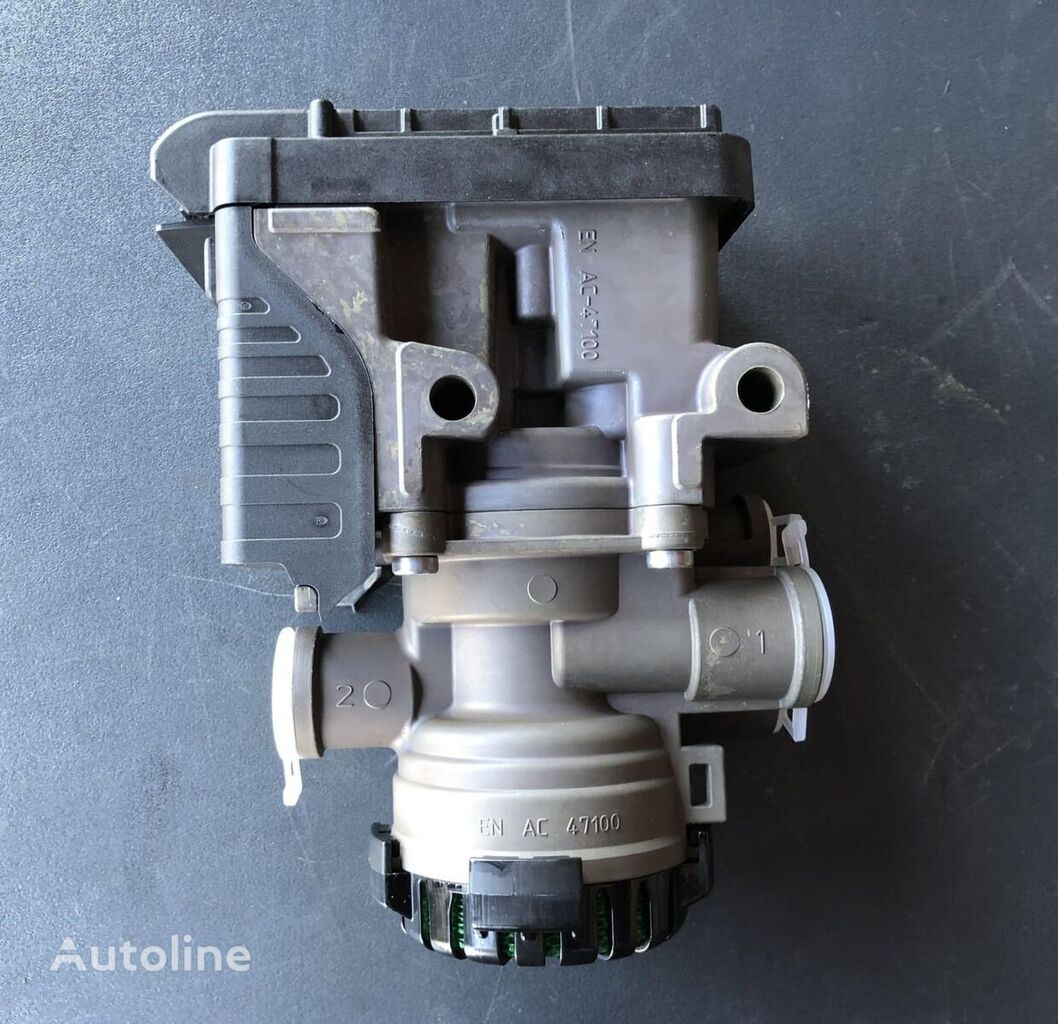new SCANIA (2653379) pneumatic valve for tractor unit
