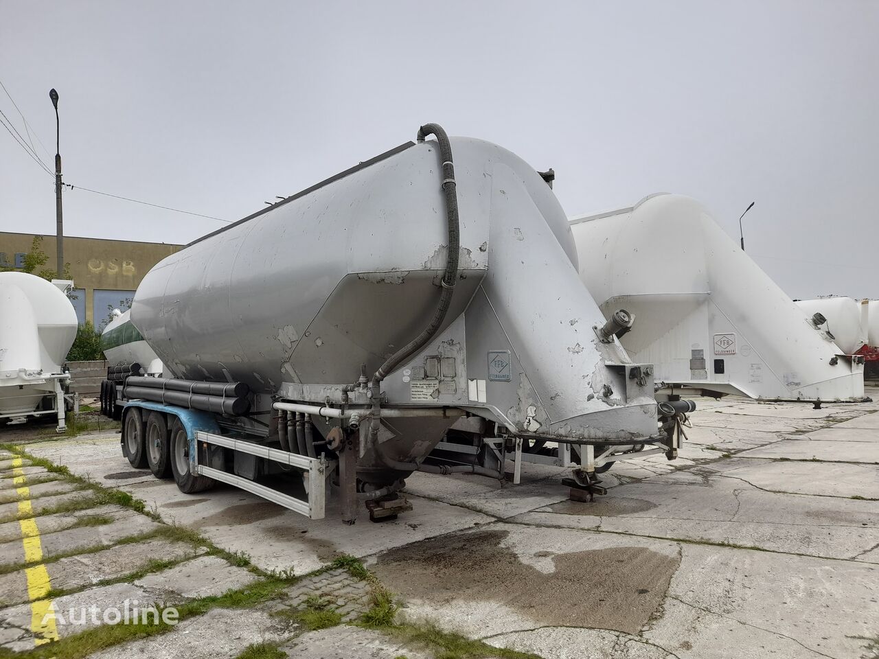 Feldbinder EUT 36.3 silo tank trailer