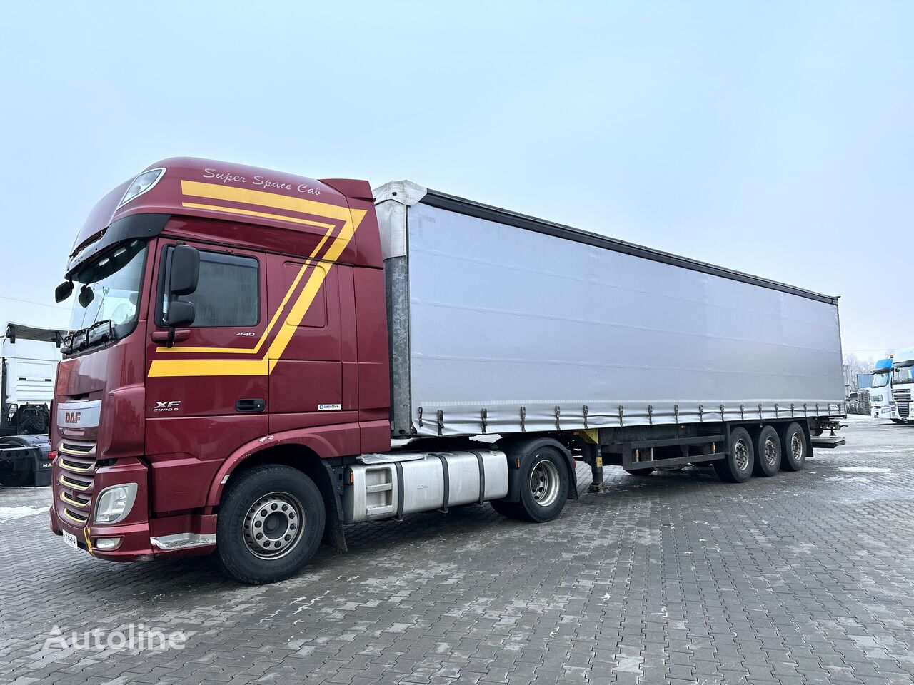 Schmitz Cargobull SCB  tilt semi-trailer
