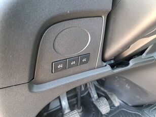 IVECO Daily 70C18H/P tow truck for sale image 14 IVECO Daily 70C18H/P tow truck image 14