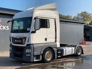 MAN TGX 18.400 Nyergesvontató tractor unit