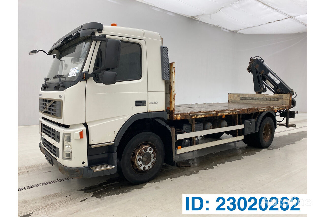 VOLVO FM 300 platform truck for sale Belgium Wingene, MG33076
