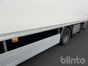 VOLVO FL 280 refrigerated truck for sale image 16 VOLVO FL 280 refrigerated truck image 16