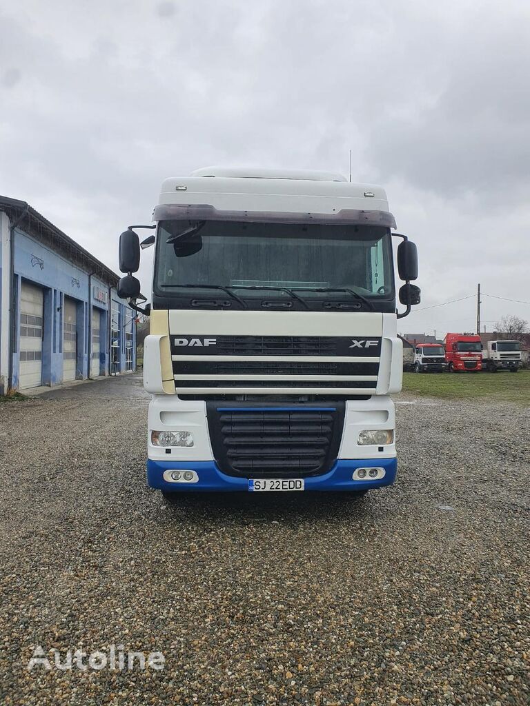 DAF XF 105 460 truck tractor