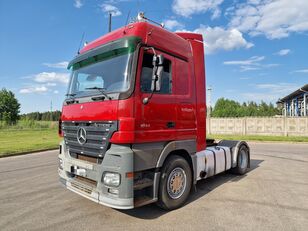 Mercedes-Benz 1844 Retarder 3 pedal truck tractor for sale Mercedes-Benz 1844 Retarder 3 pedal truck tractor