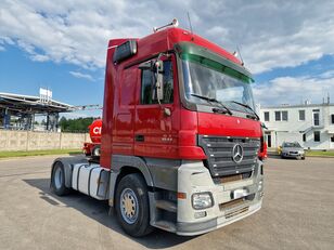 Mercedes-Benz 1844 Retarder 3 pedal truck tractor for sale image 2 Mercedes-Benz 1844 Retarder 3 pedal truck tractor image 2