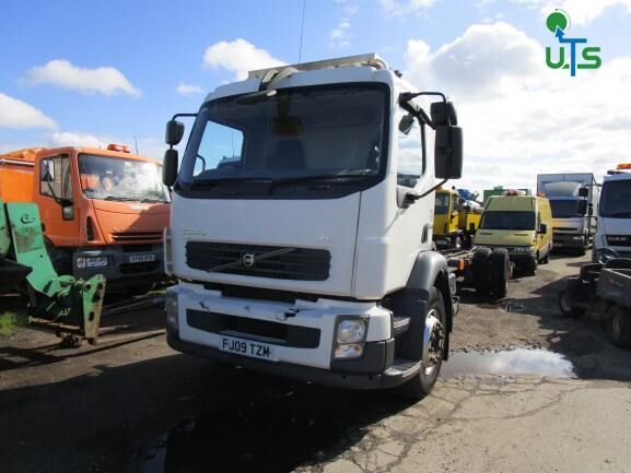 Volvo FE  truck tractor for parts